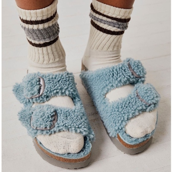 NWT BIRKENSTOCK BIG BUCKLE Arizona Teddy Sandals! - Picture 1 of 12